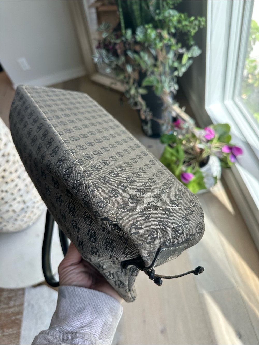Dooney & Bourke Beige and Black Logo Tote - Picture 4 of 8